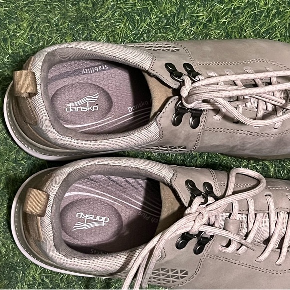 Dansko Mary Outdoor Vibram Sneaker Women's Walking Shoes Size 40 US 9 - 9.5 - Picture 11 of 11